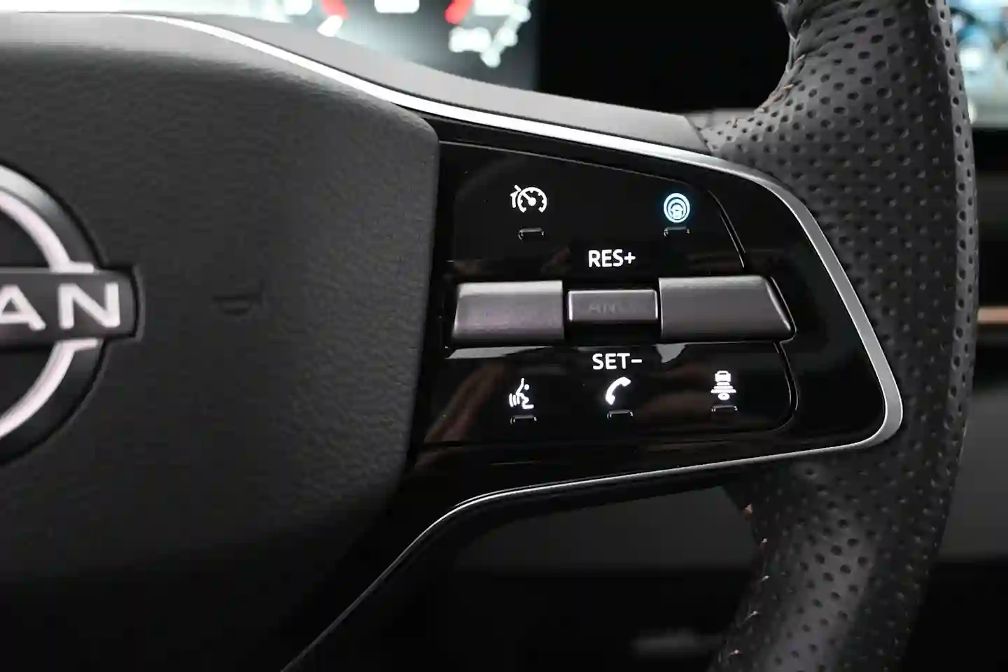 Car Image - 6wIdqQOZDTRb2jhdnYiAlt