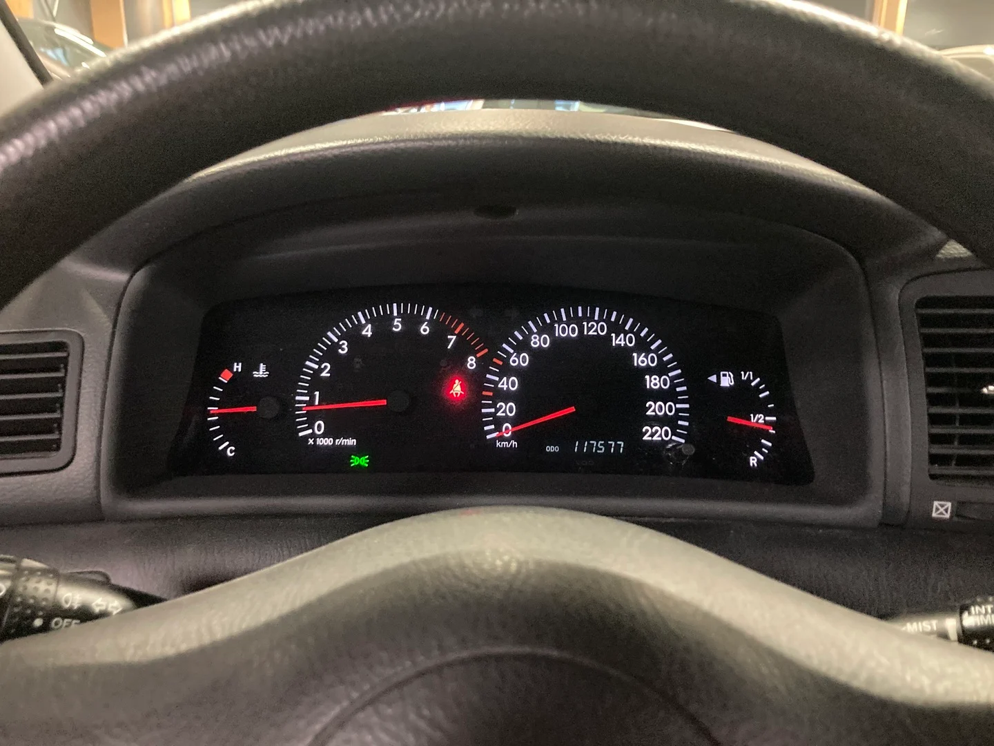 Car Image - 4I5PphMQSQQaEwZFHlKxGF