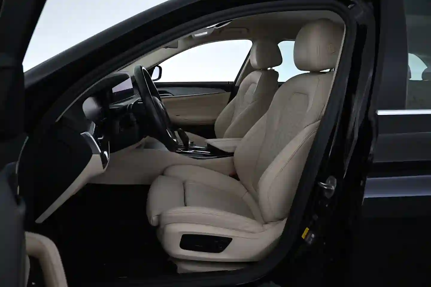 Car Image - 4gNejQff0KN2F72WuHxU8