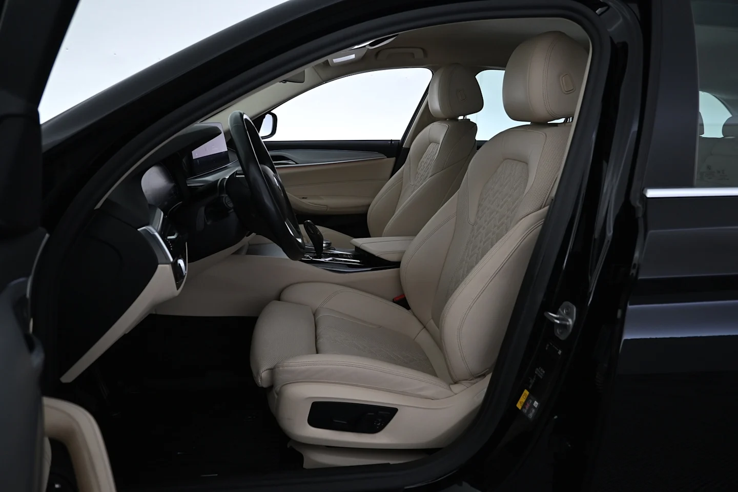 Car Image - 4gNejQff0KN2F72WuHxU8