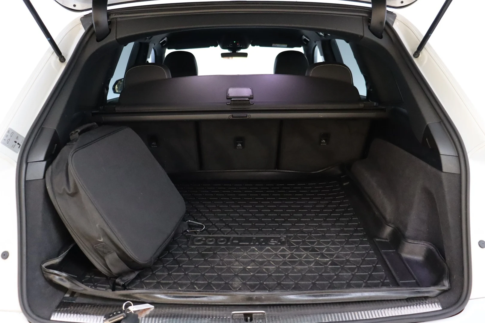 Car Image - ydWVRwgsLxSmb7zYvQ2fG