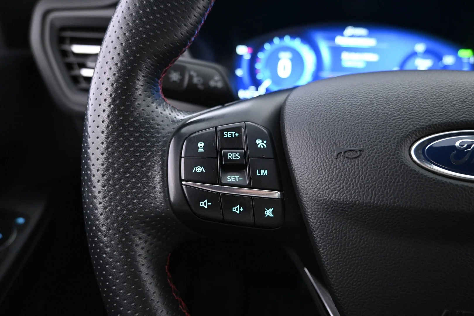 Car Image - b4SfBMgGHXHouoBNwSQJj