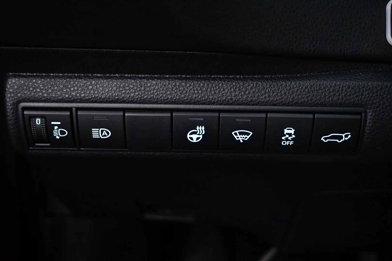 Car Image - 1G9OY6wA5ECYGf7NfZENUx