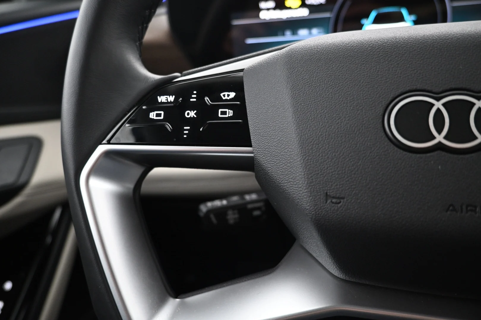 Car Image - 7tBBUwKivIf4IezHaaaMEg