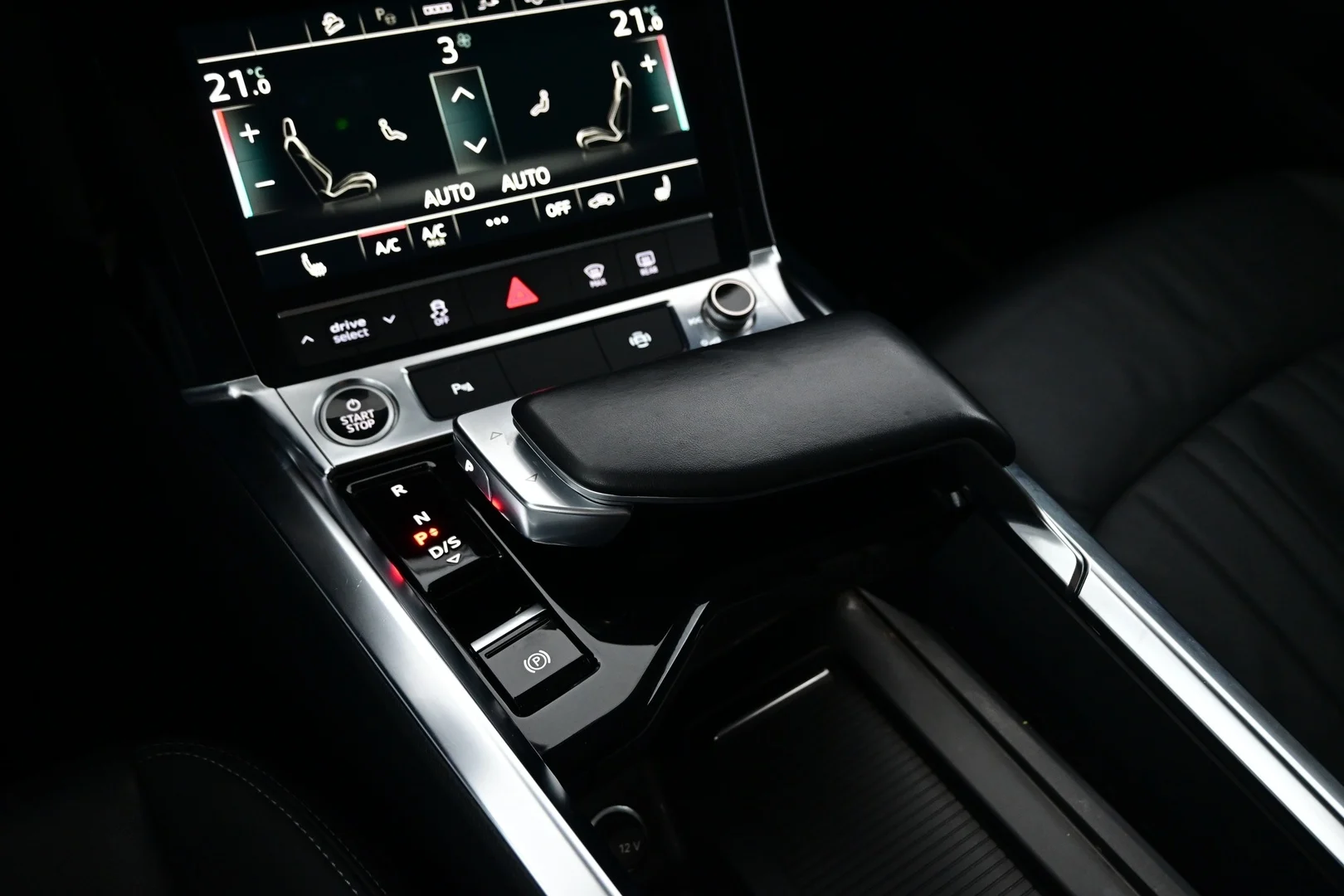 Car Image - 6FEfsSLIoWoCY0zl7QhUri