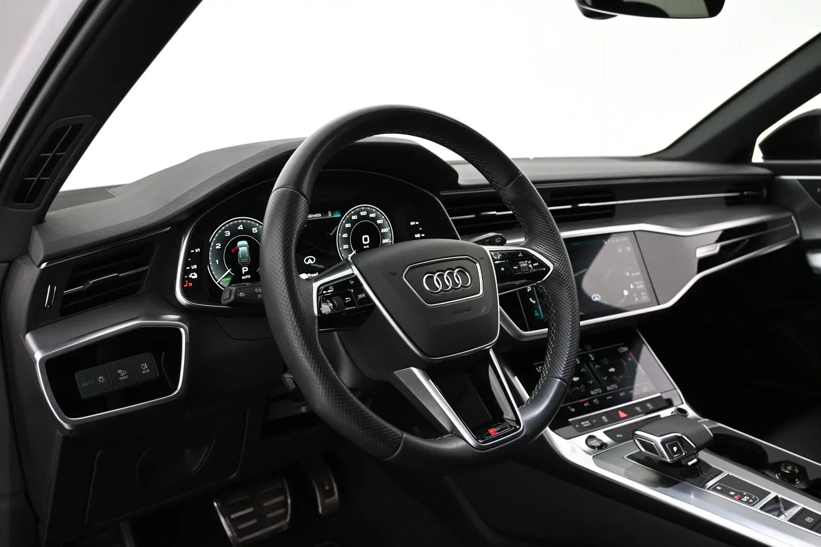 Car Image - 6yLeJR5cqTT8aHlxeuHXbr