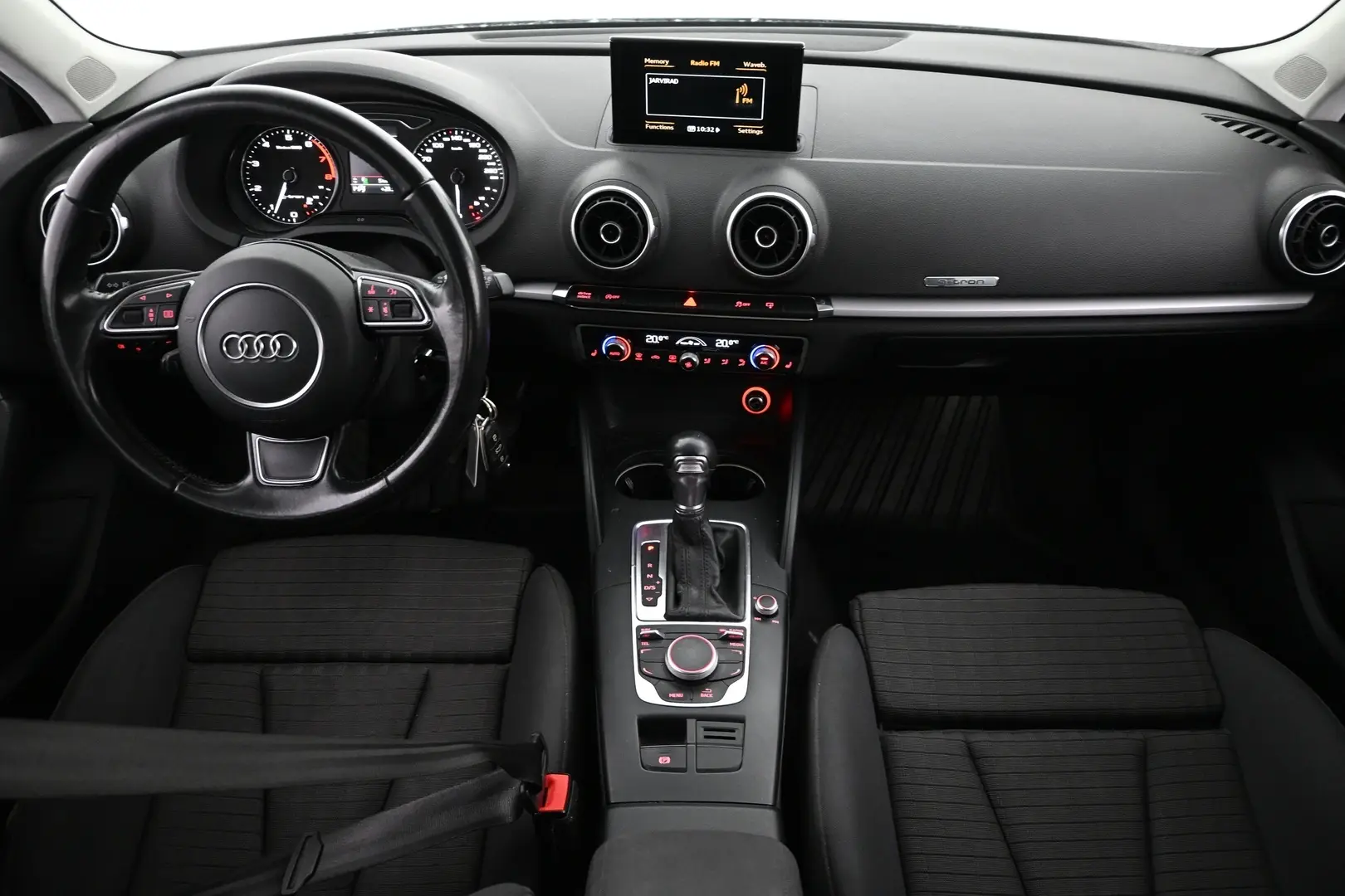 Car Image - 4U4EQKwDX3VPUfxxL0tqkM