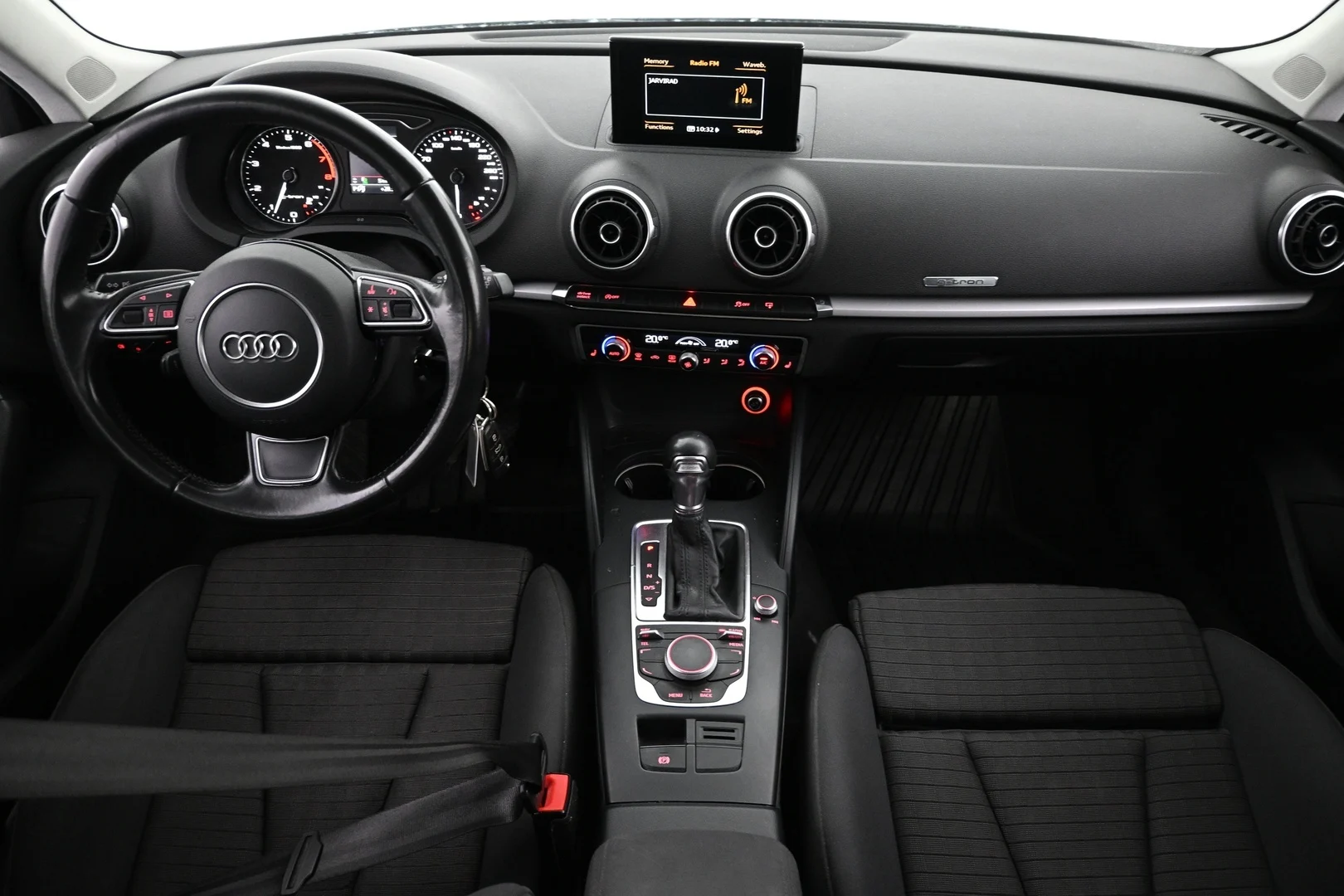 Car Image - 4U4EQKwDX3VPUfxxL0tqkM