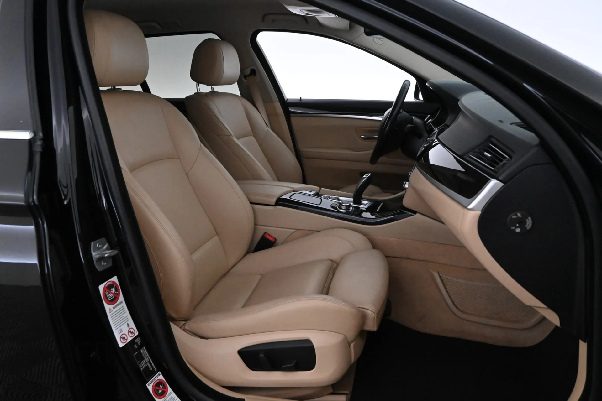 Car Image - 6CQmzXLQbUfuxjcGuvByGP