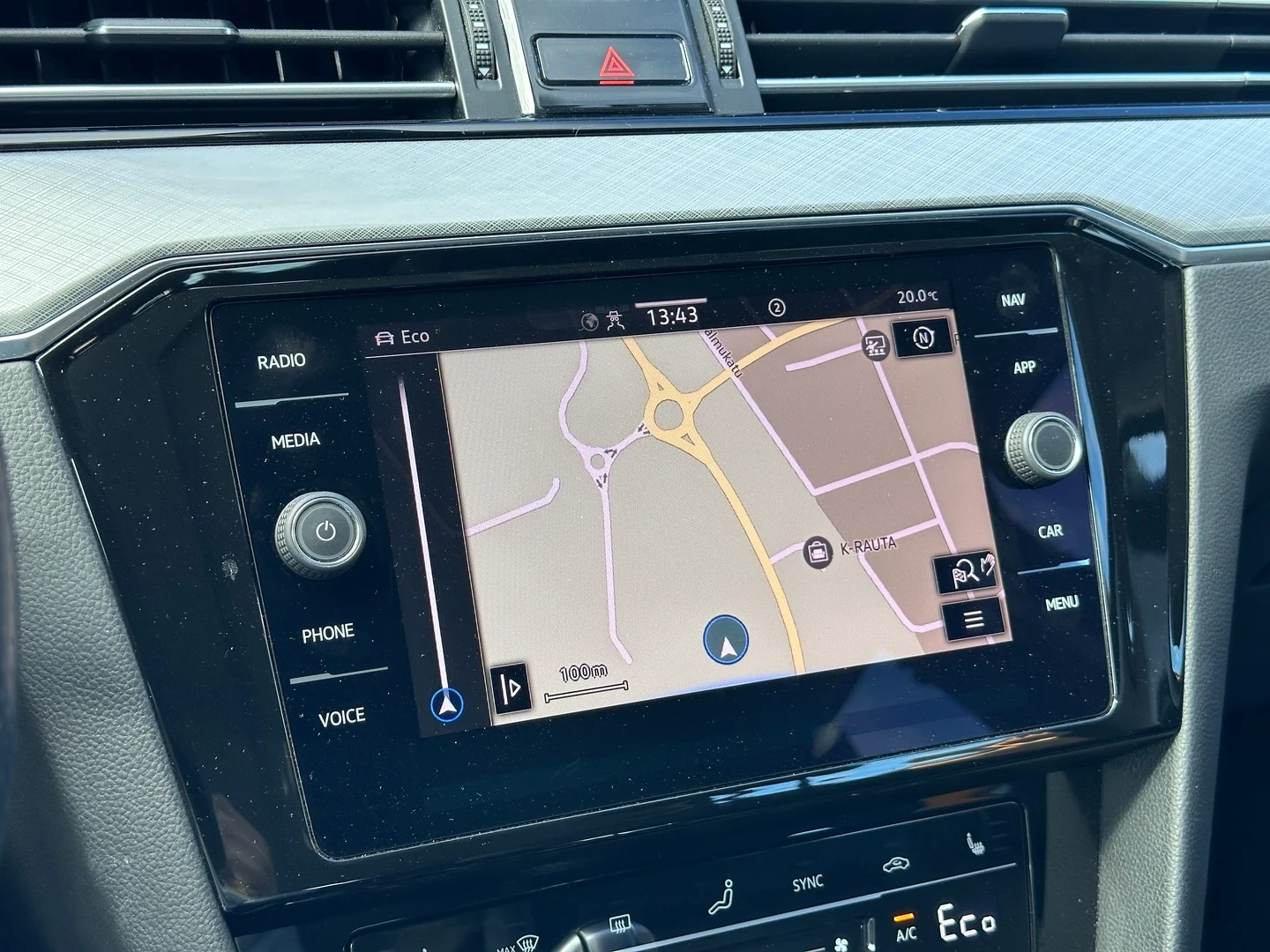 Car Image - 1L1R2rmZ1KcJTbbFkHA8qk