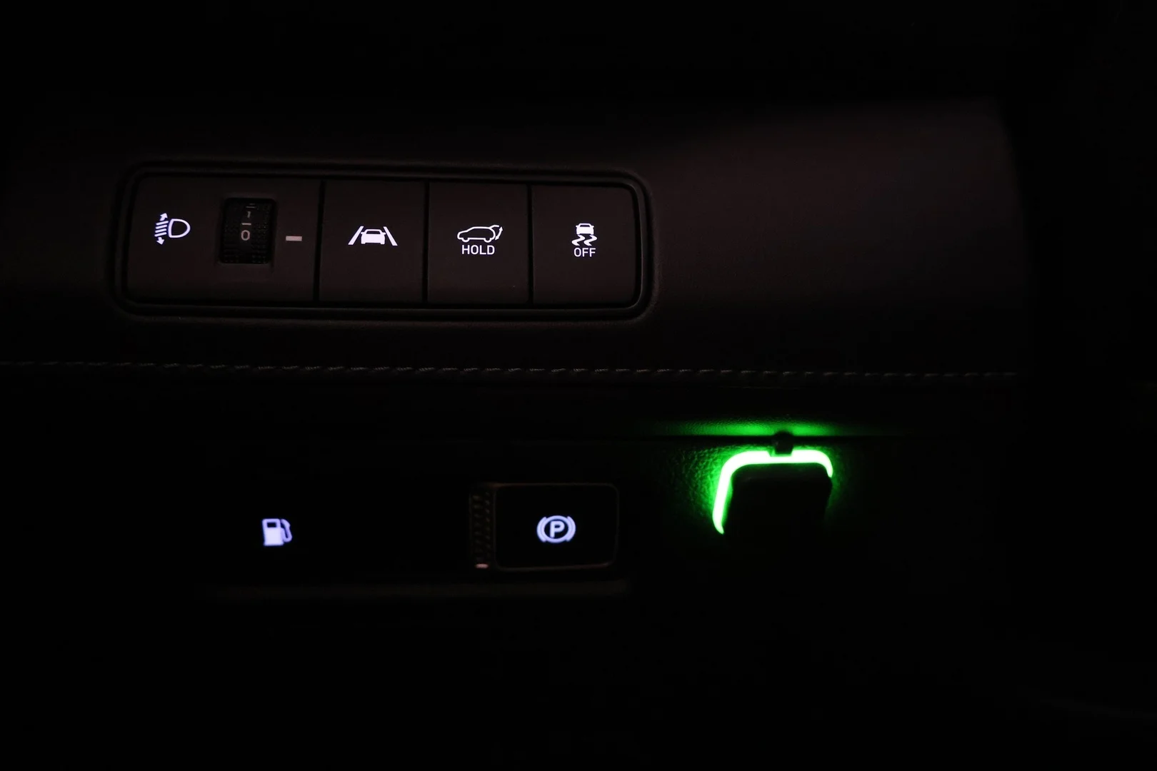 Car Image - 4mKfqeOo5eDGScJ7aHFII1