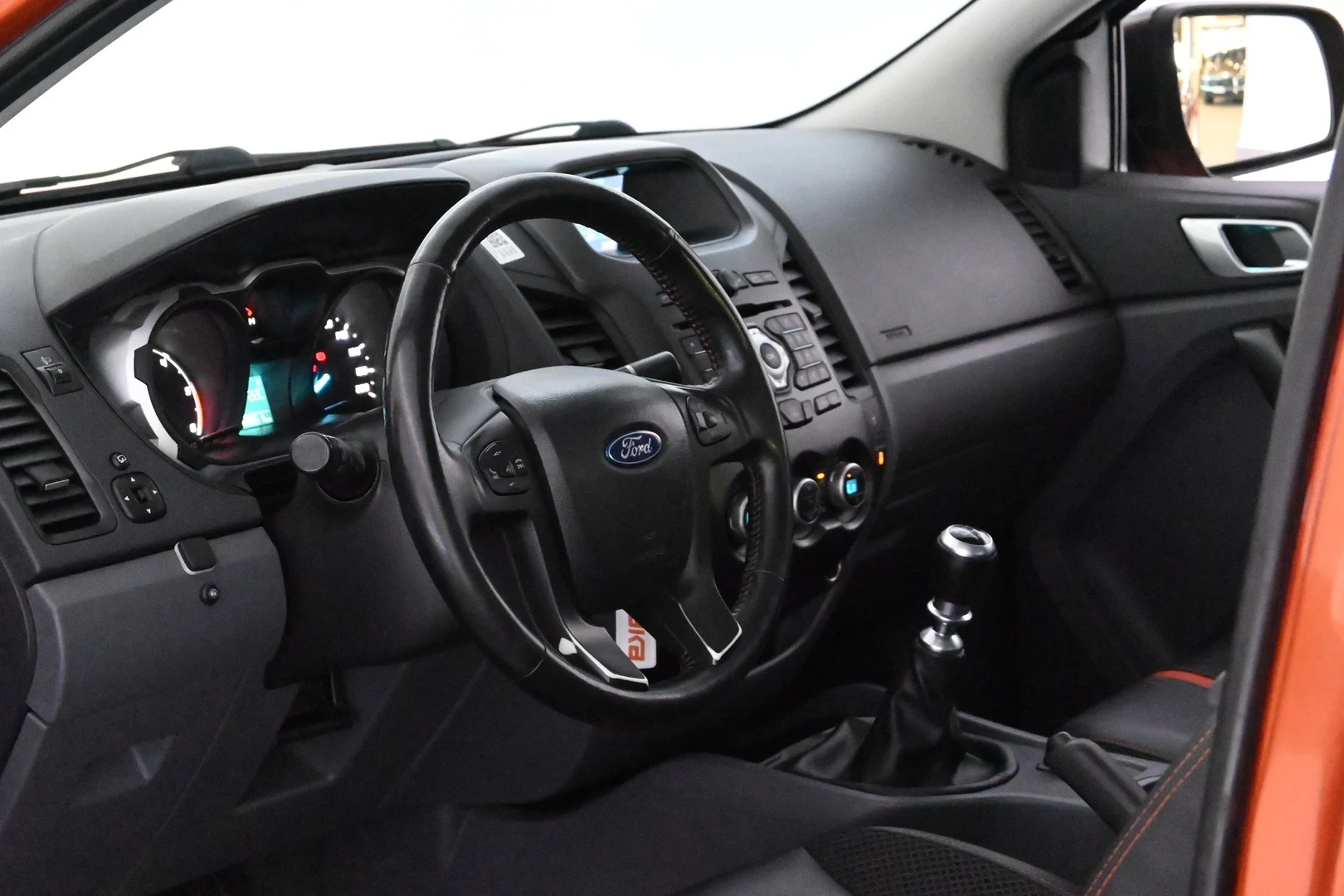 Car Image - 35VUrW69mMnnXMae2KXc0T
