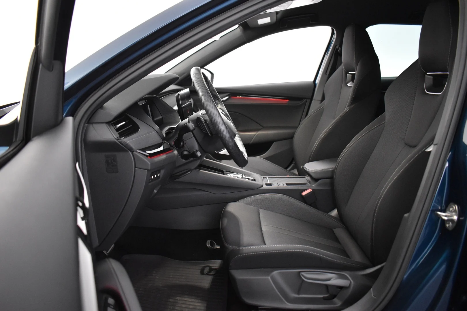 Car Image - TBE93Uxgr2g3ihgrKauPE