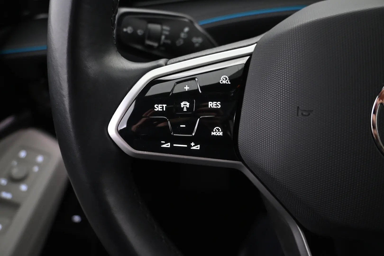 Car Image - 783IhNA1C4ttMQUj78ci8b