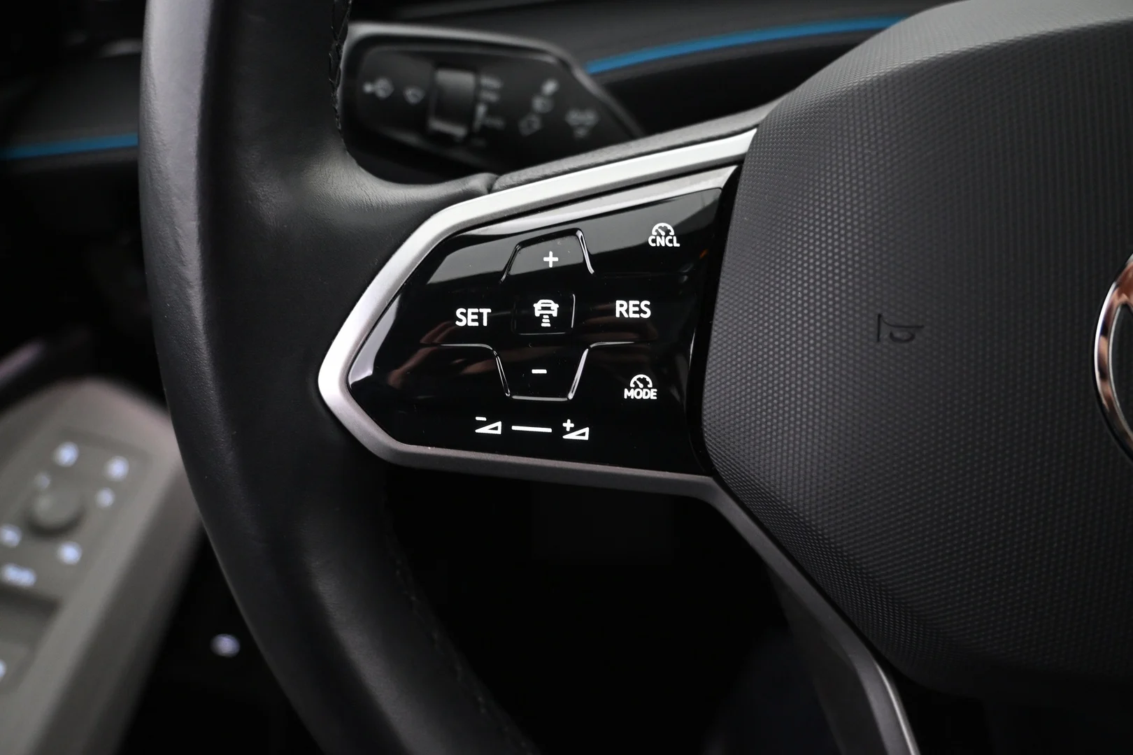 Car Image - 783IhNA1C4ttMQUj78ci8b