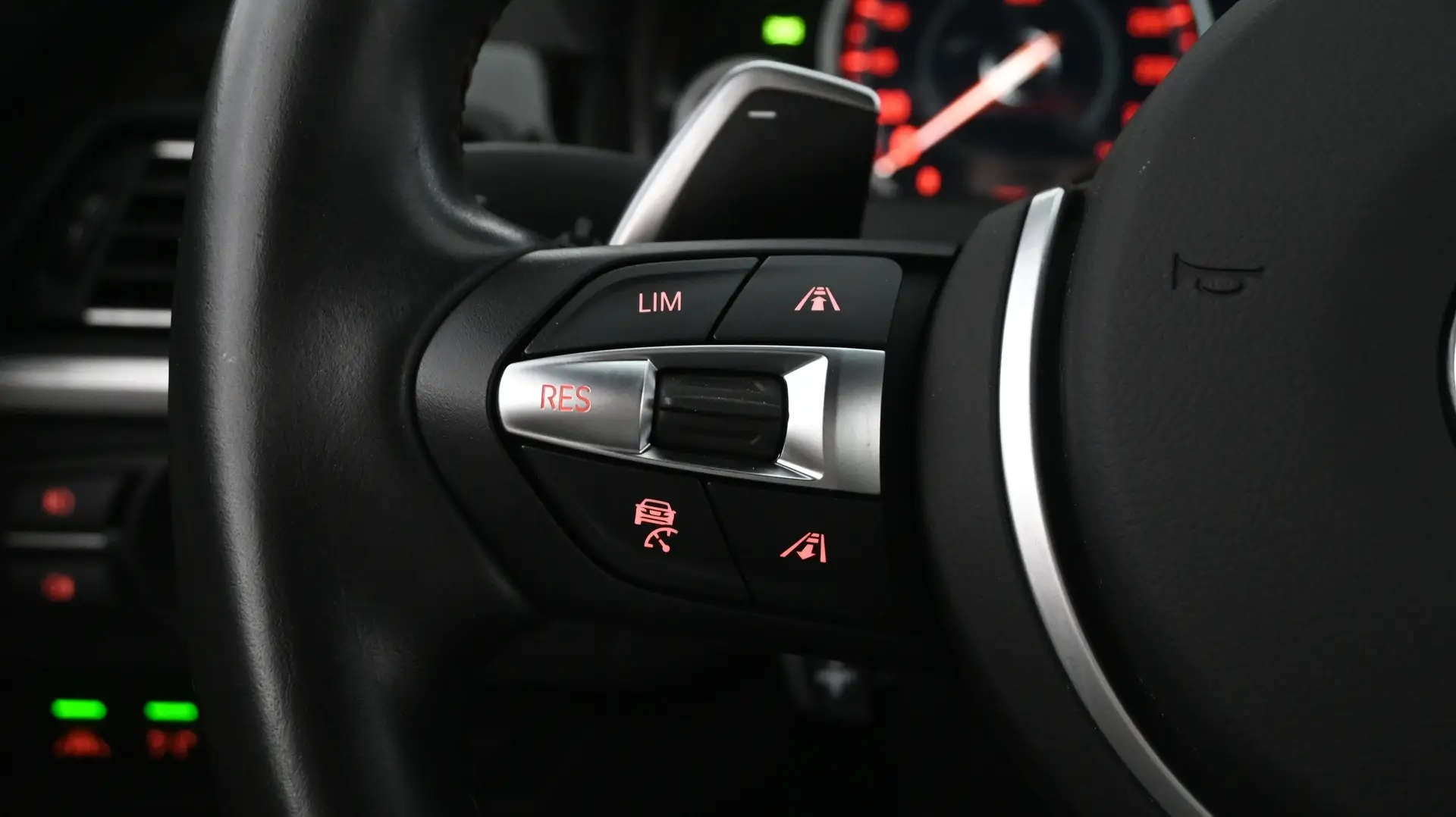 Car Image - 2KxGU6n3yRiYt79PdXljEY