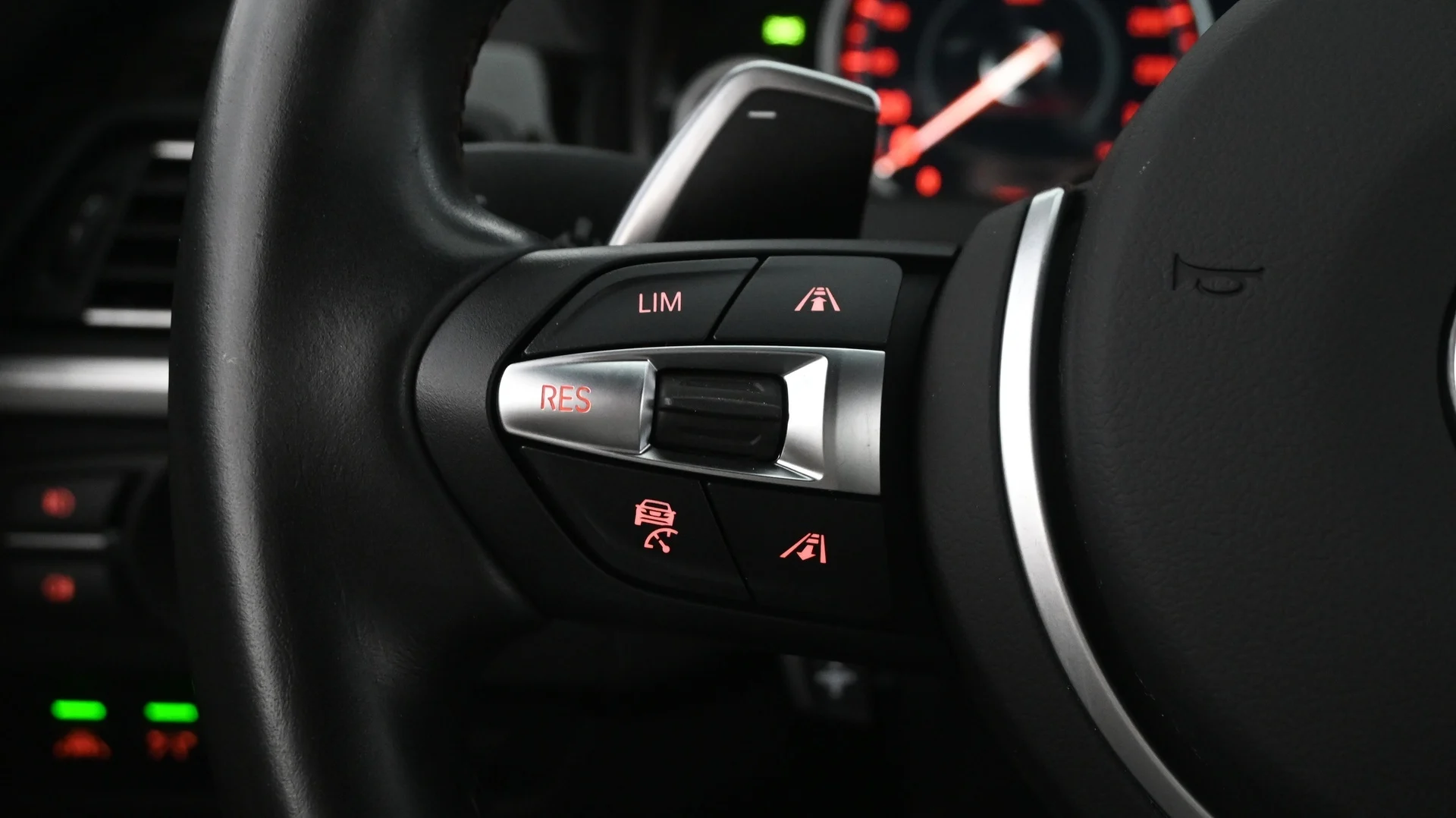 Car Image - 2KxGU6n3yRiYt79PdXljEY