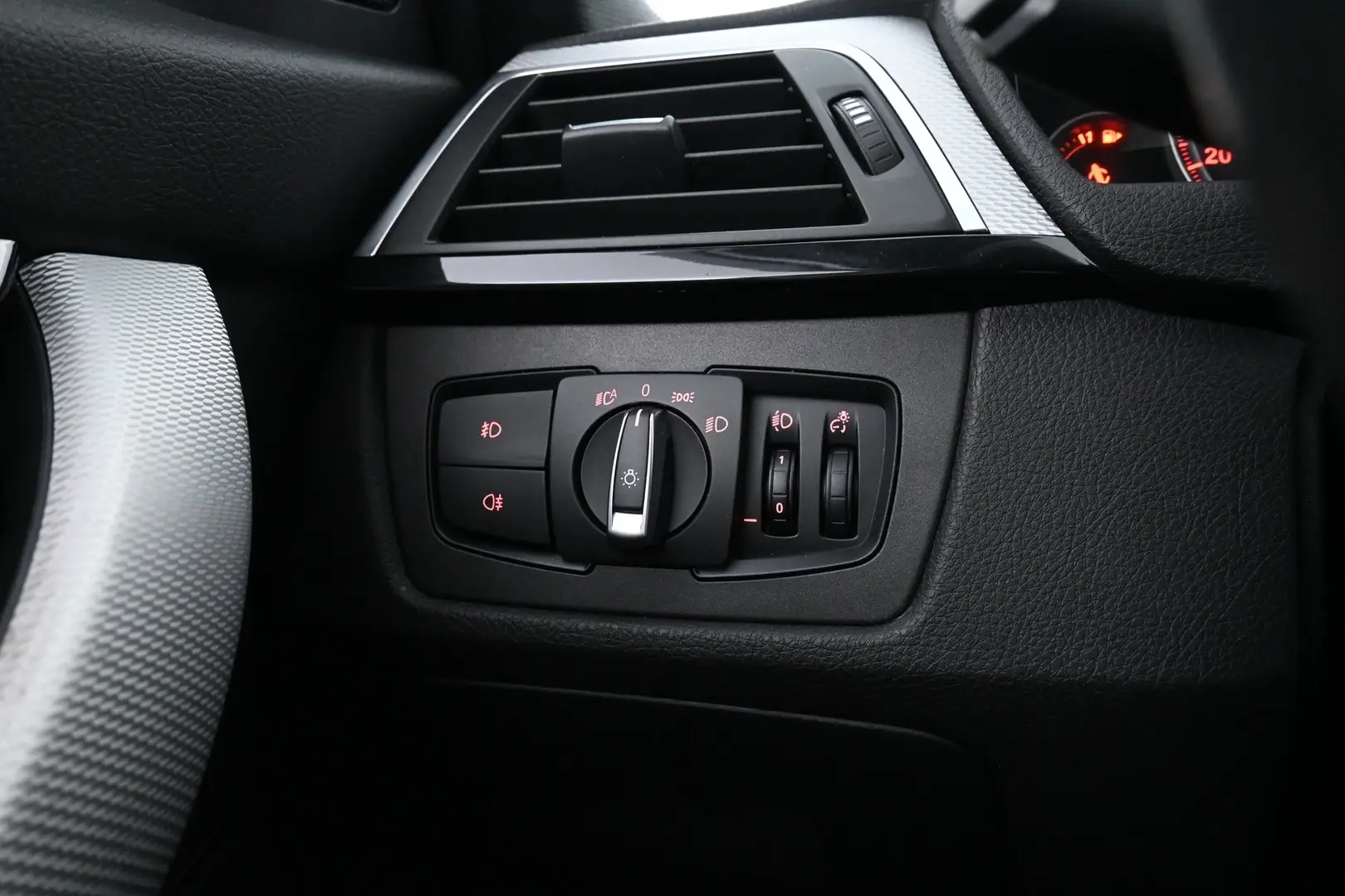 Car Image - 5ToAsSmFsIOakFL44jKu3h