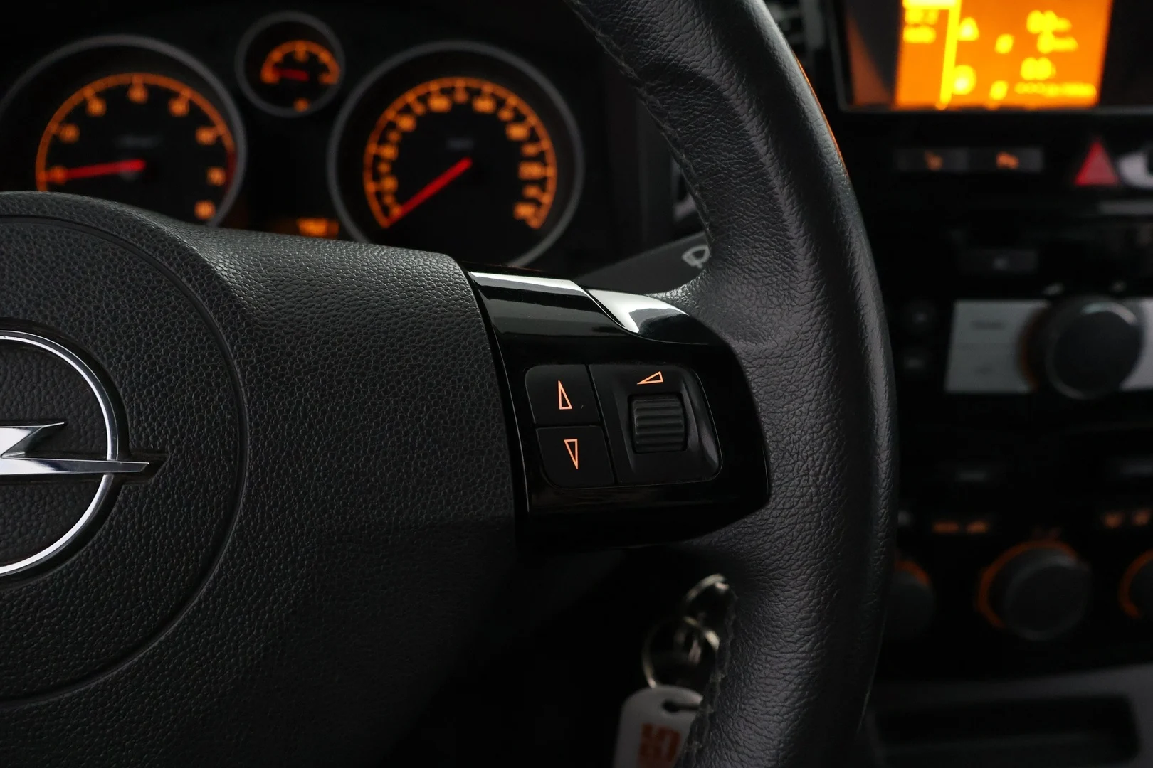 Car Image - 6anzIA0h9ACnwlI7hfcxMh