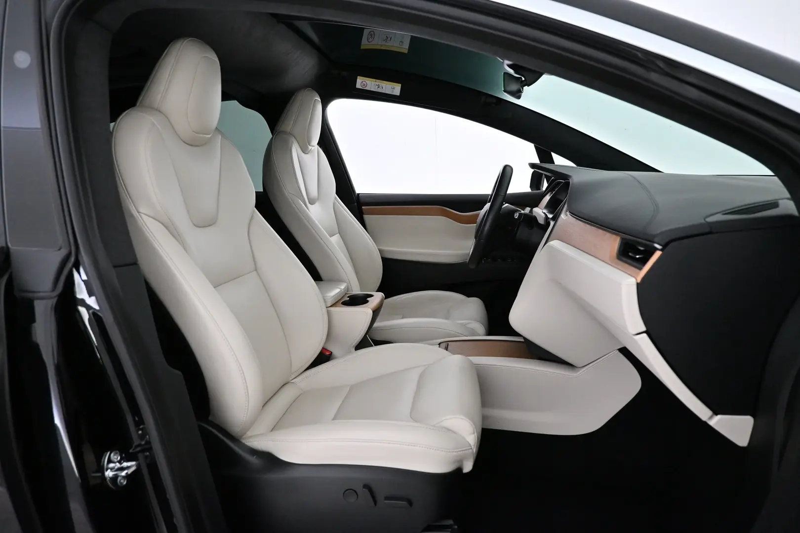 Car Image - 5xEWyQzokrz1wXpsICXpXR