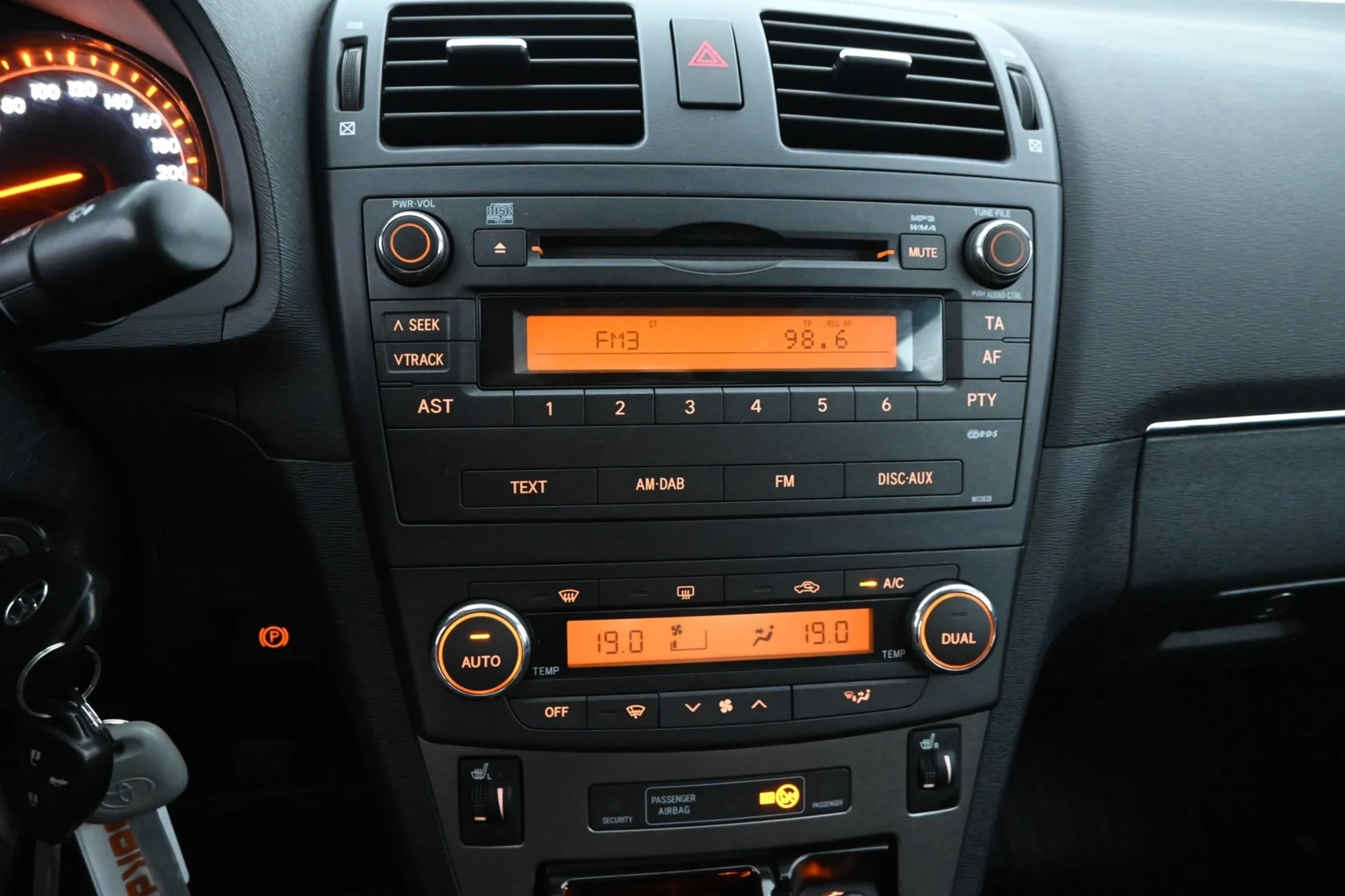 Car Image - 1TGDBT22A4258hhLS2ZPar