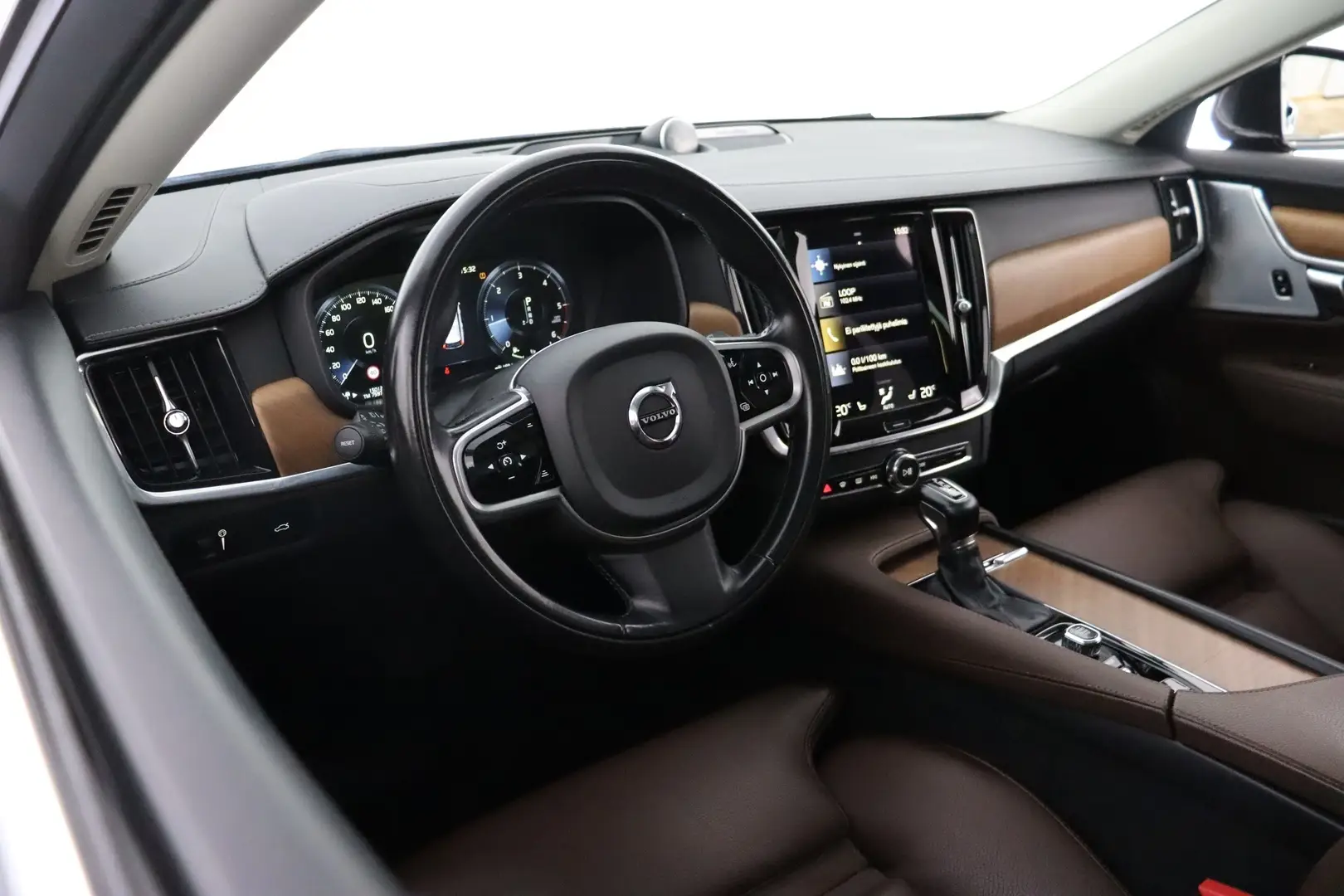 Car Image - 5YGgSF0ytMNqD5HeMbIU2y