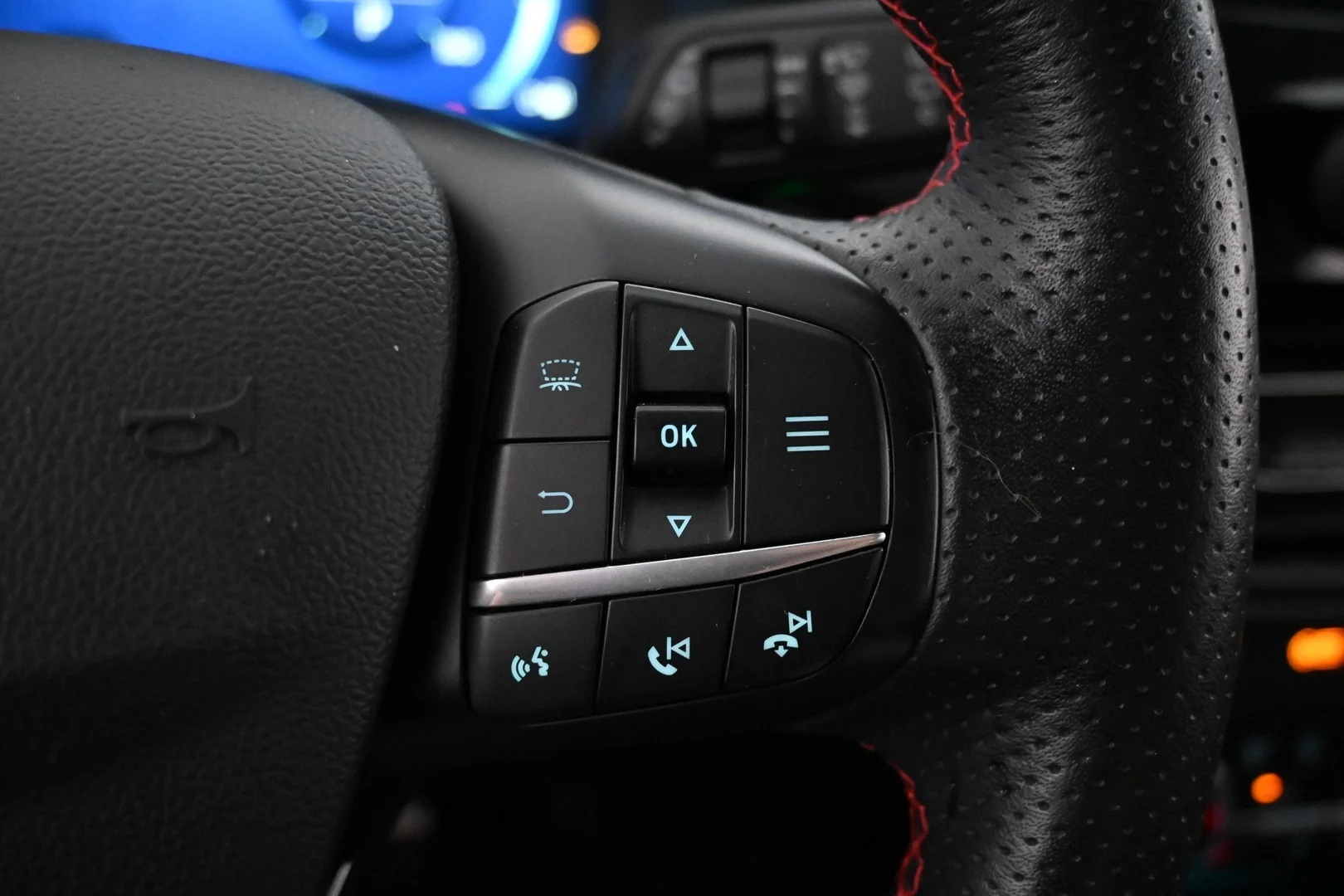 Car Image - 5mVFOqAvlSgodMn4DWQ0OT