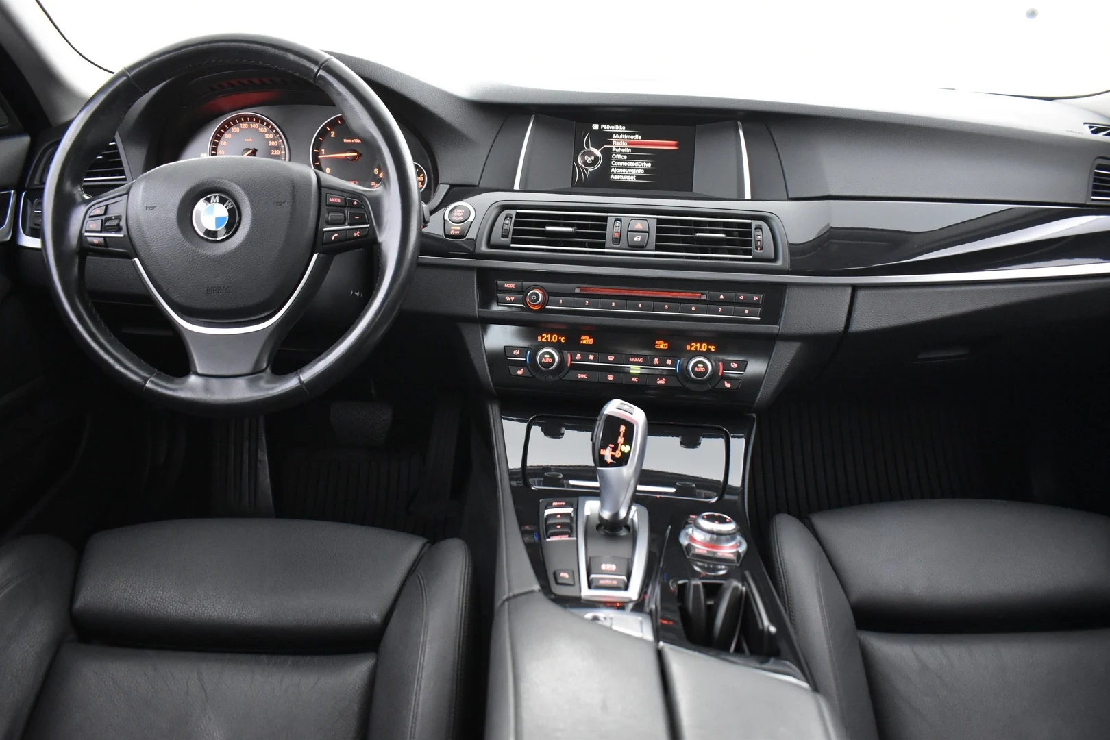 Car Image - 6ue8et1eVlXBI350VMGM07