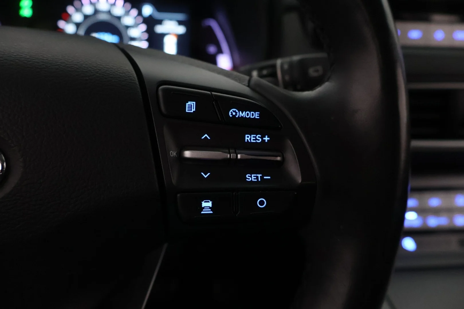 Car Image - 5XJB39tvEsNQRji54wcl16