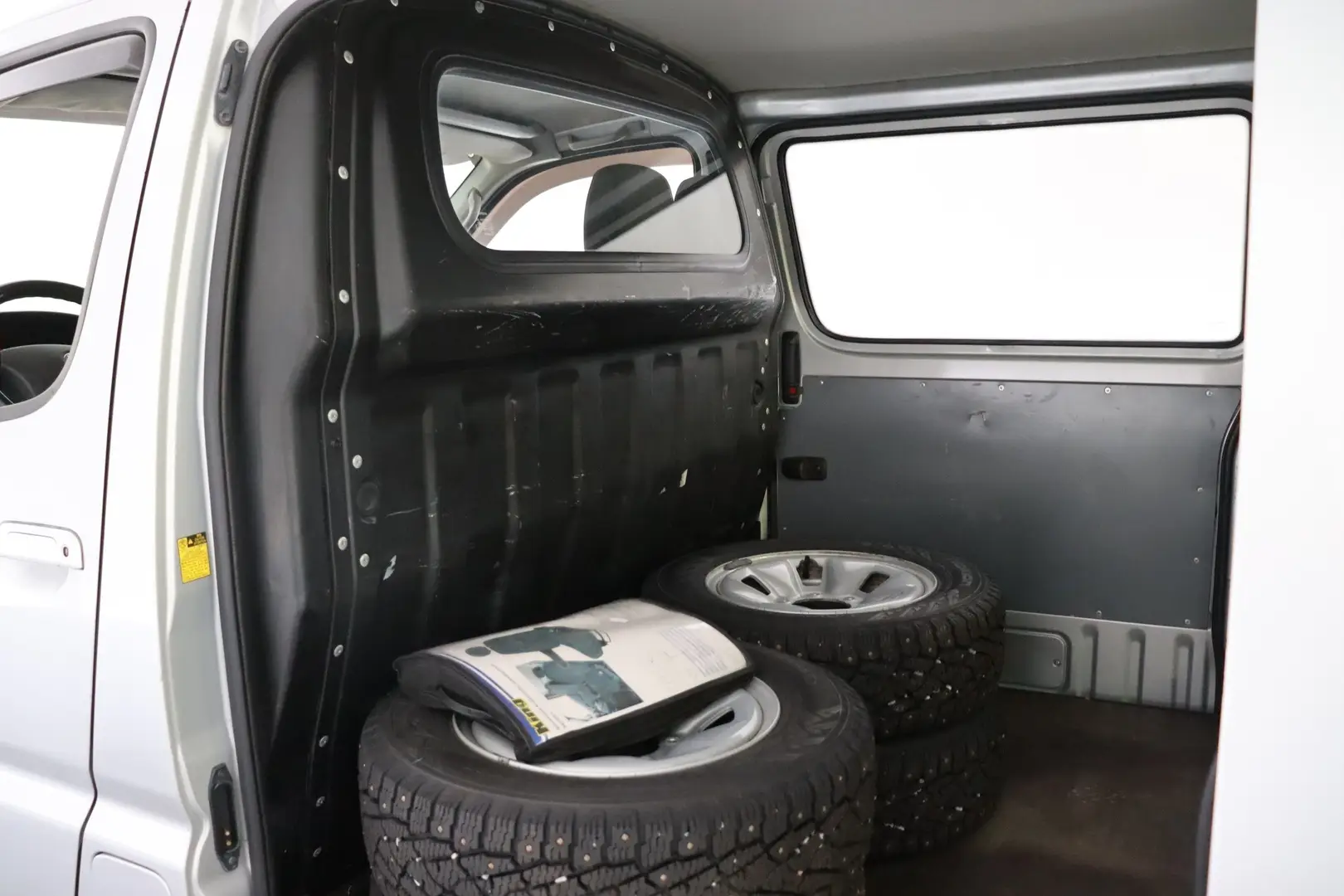 Car Image - 2zyiW8JMXP2tWW91u6NMuF