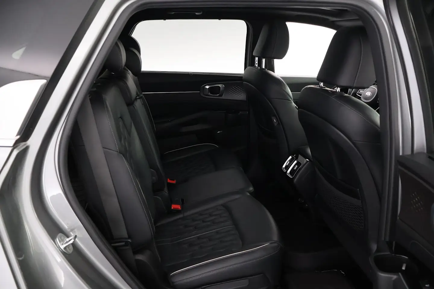 Car Image - 7Dze9KRILIiw5D6KtcMemQ