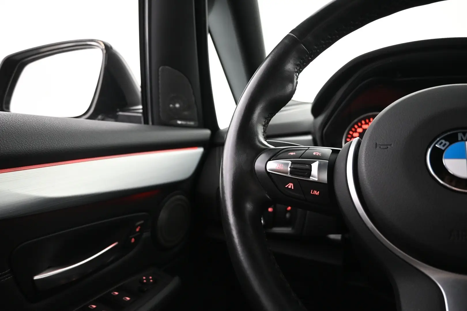 Car Image - 4Si5N5Ho9GM0CQmPfHDTv2