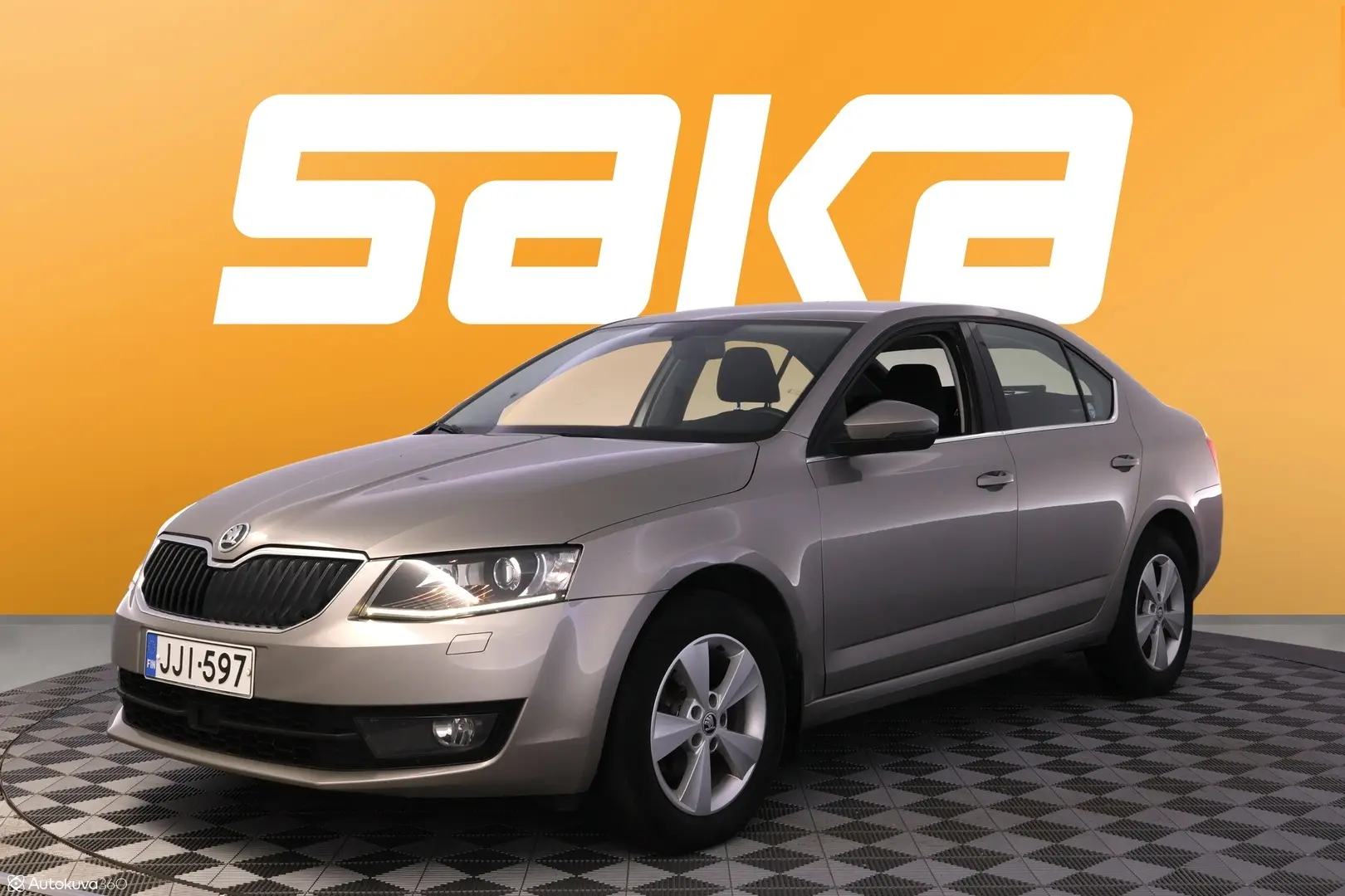 Car Image - 6onBqsp9EOSl7HUlkKAMA6
