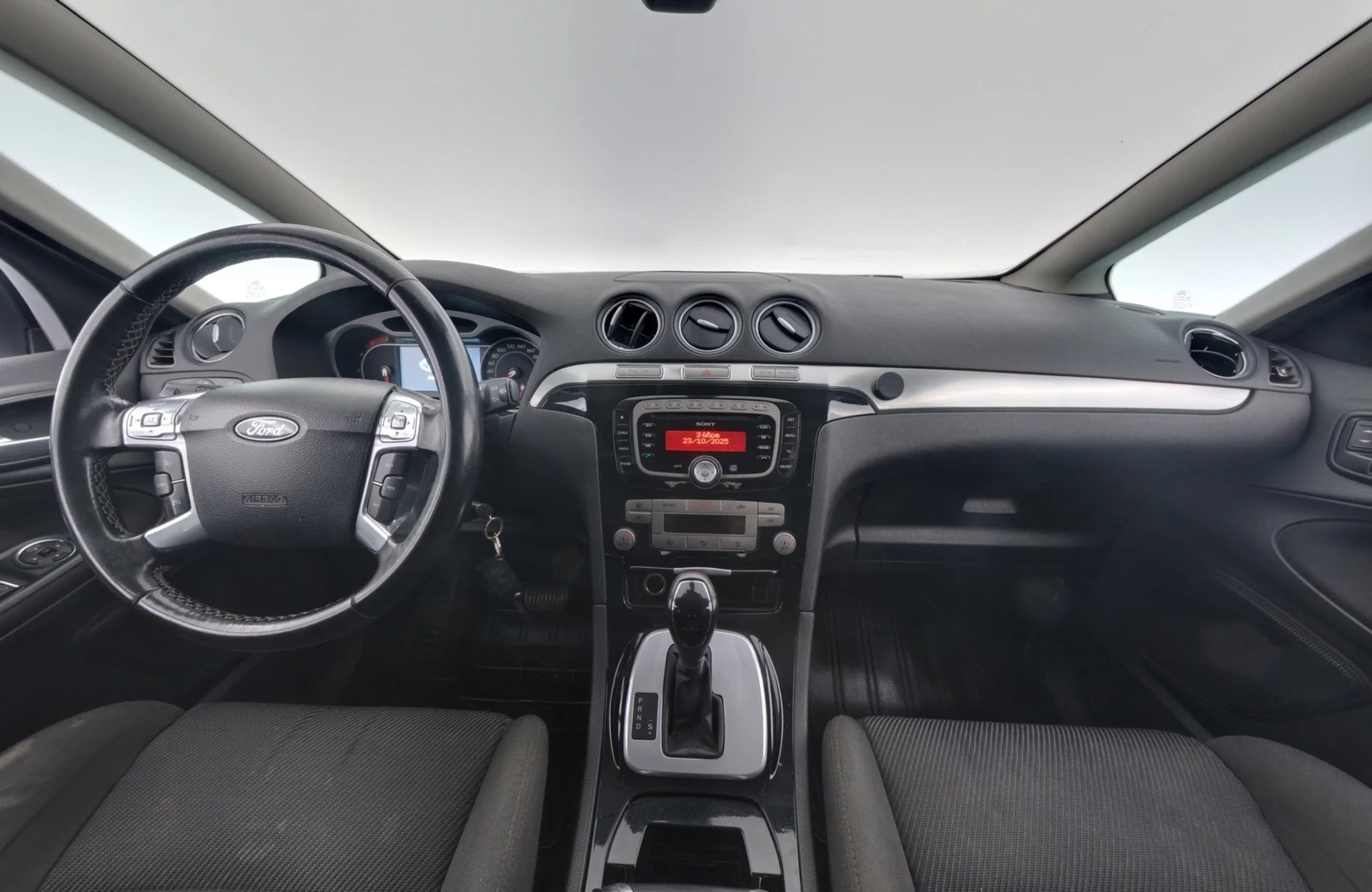 Car Image - 0j47KMCUyEObXx3jVf4Tu