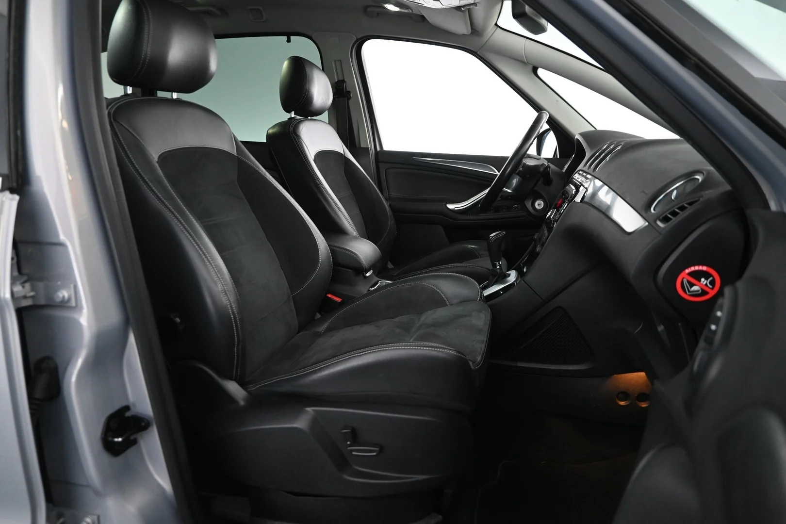 Car Image - 6mwKTVRsttH5mMcJWHqBKf