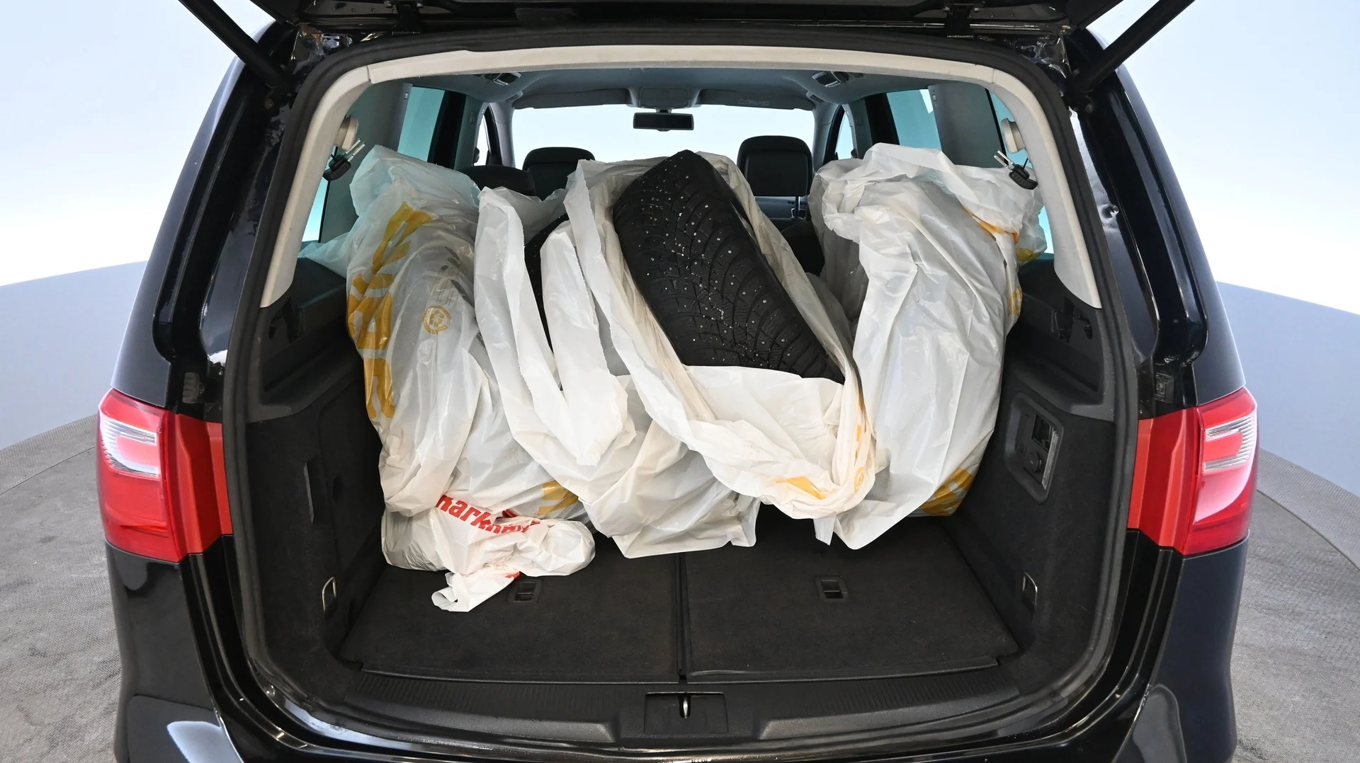 Car Image - 3dnV5dOYJZ5qOh3I2WalDc