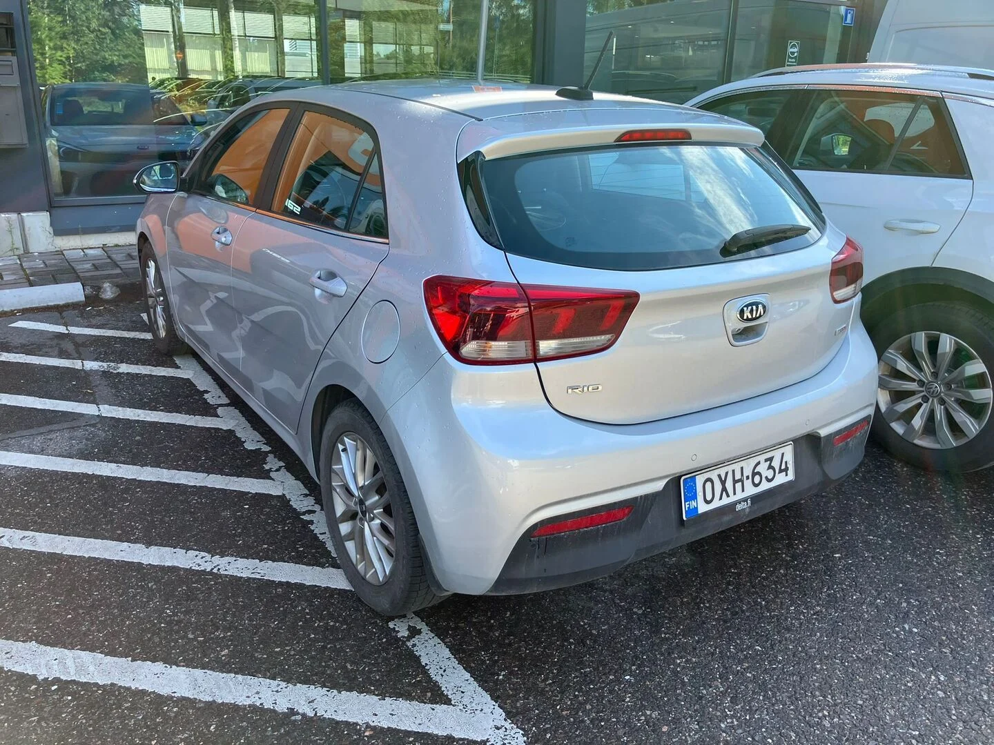 Car Image - 5XxvNhTBpIcOnbSI2yLdFk