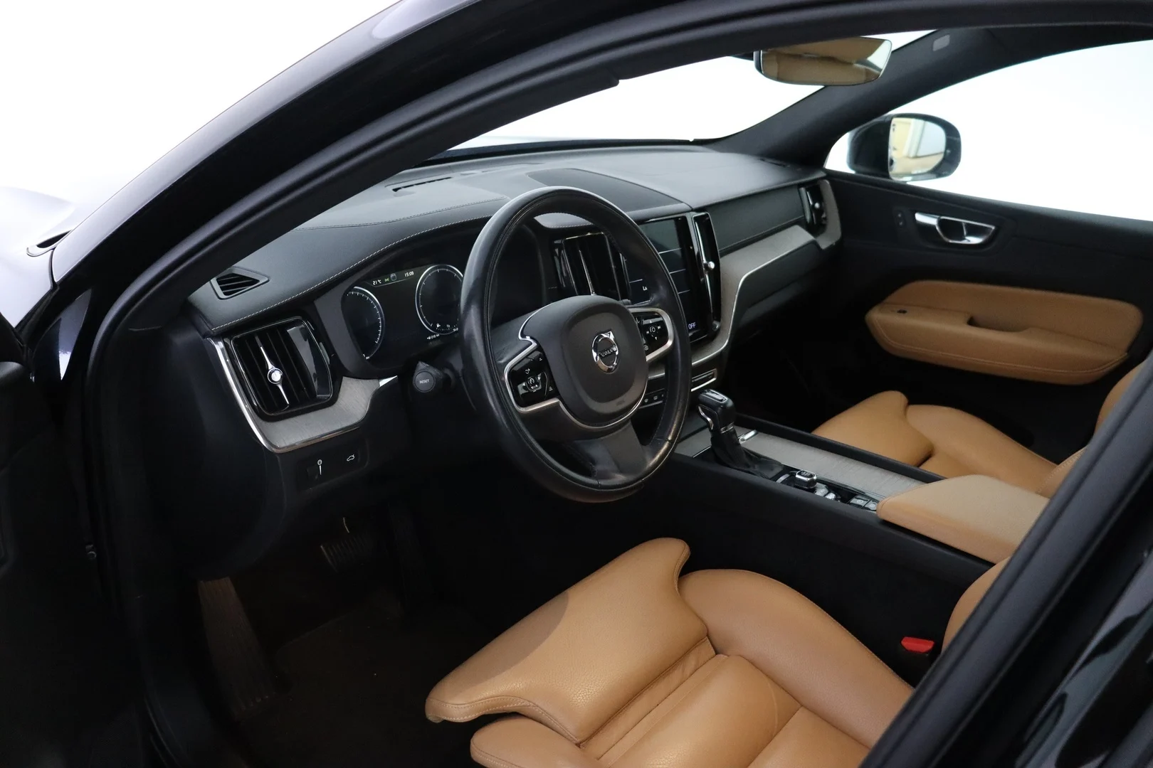 Car Image - 6dsHGKfKN6hSzqmTdDJxbX