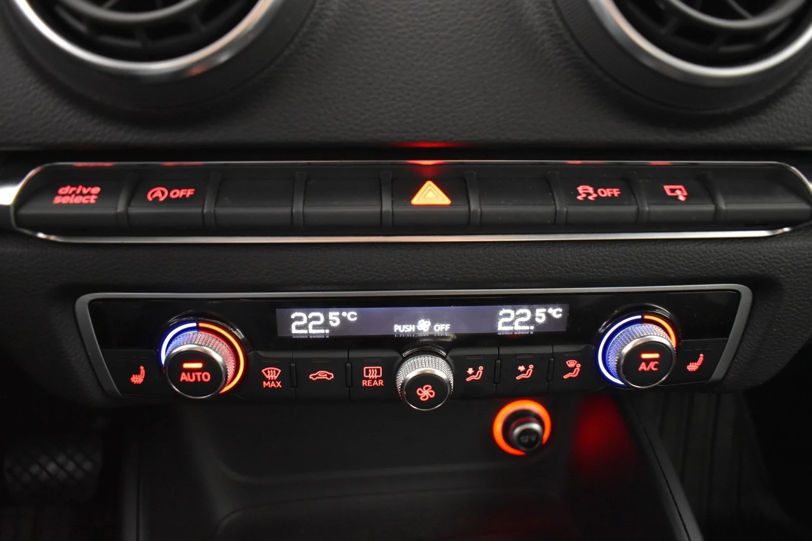 Car Image - 7BMneGf5FV9TYec97tGpll