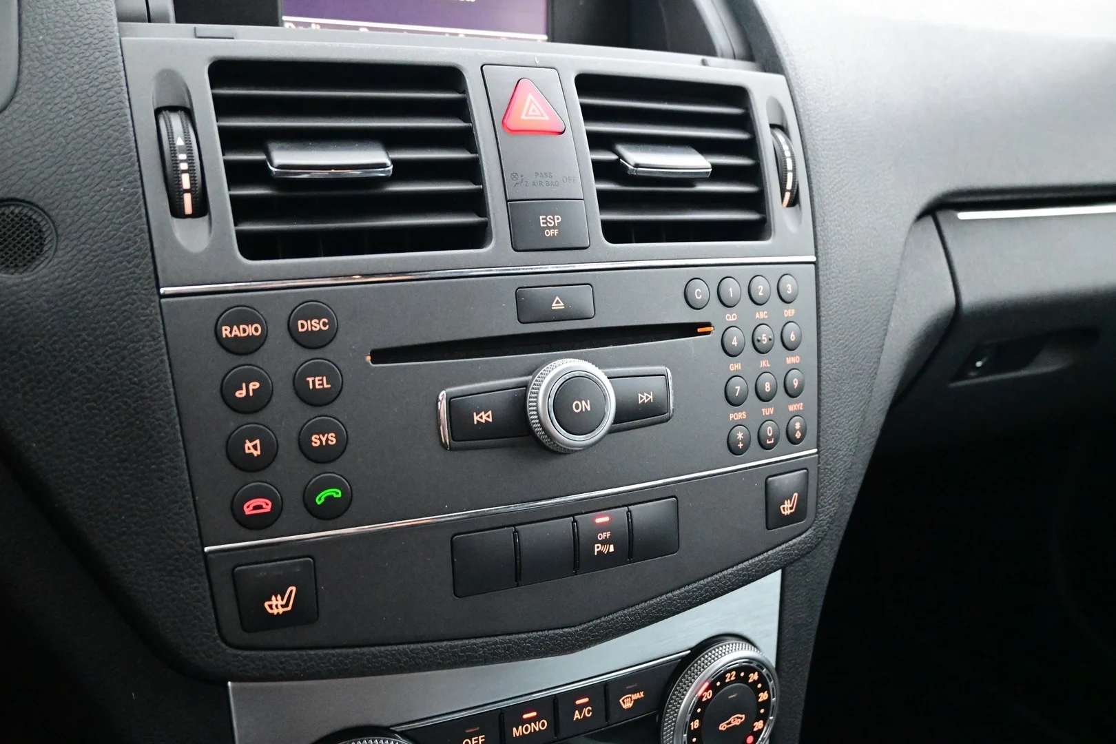Car Image - 1xL7om33UZkhGvR2Ei6fII