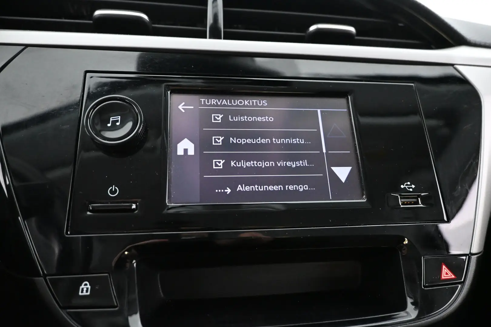 Car Image - 2B50P9udgfhTqeIofz3SJF