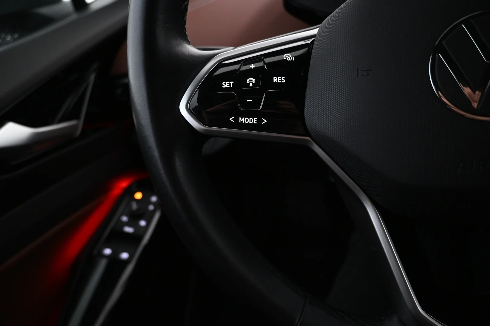 Car Image - 6Ho2rpKLqk6YXlwO8FEEji