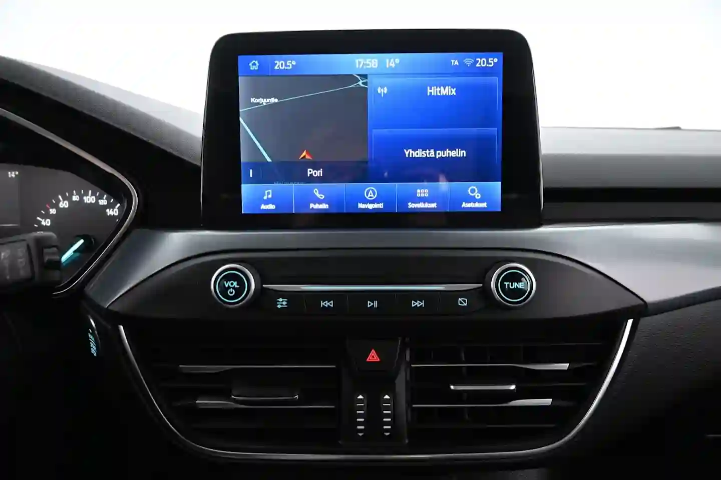 Car Image - 20DaRFrVug2BgdBYiwq86Z