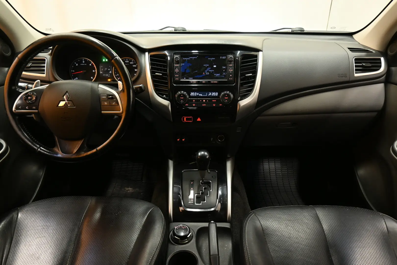 Car Image - 3ynlMkcD7IYbDmWaYdHtzC