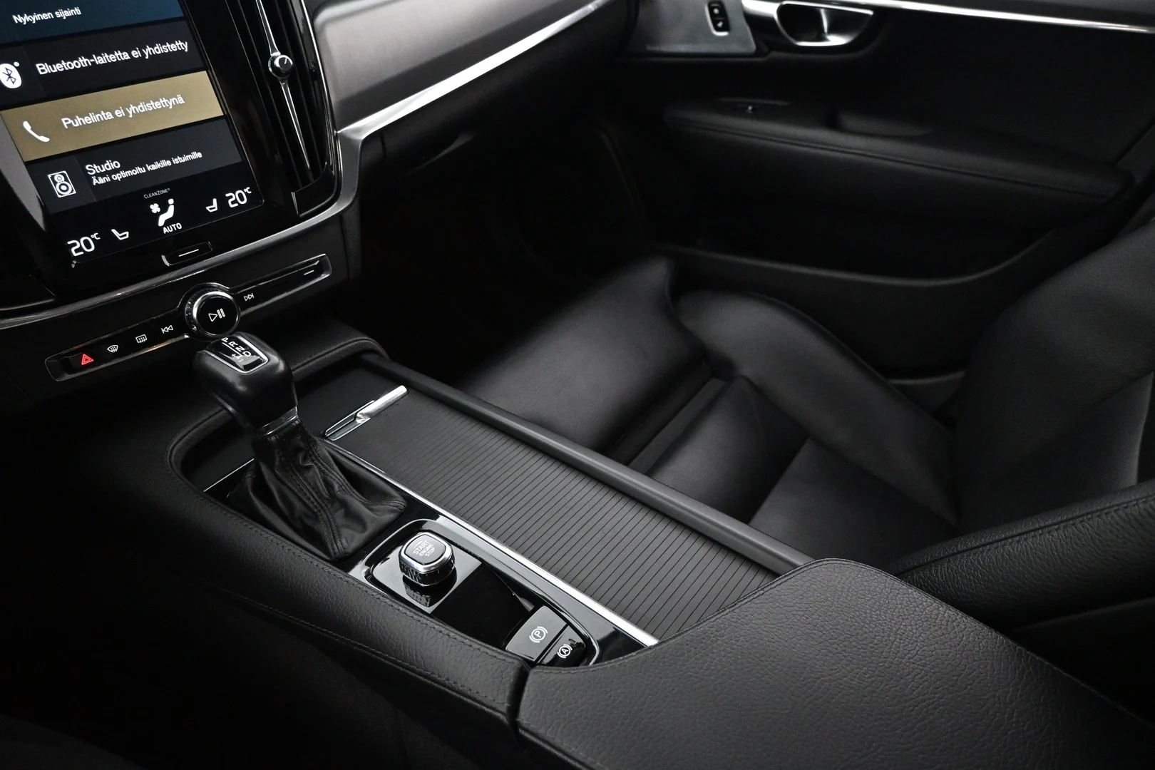 Car Image - 1LMlM5qto7JRJ9vha5BkWS