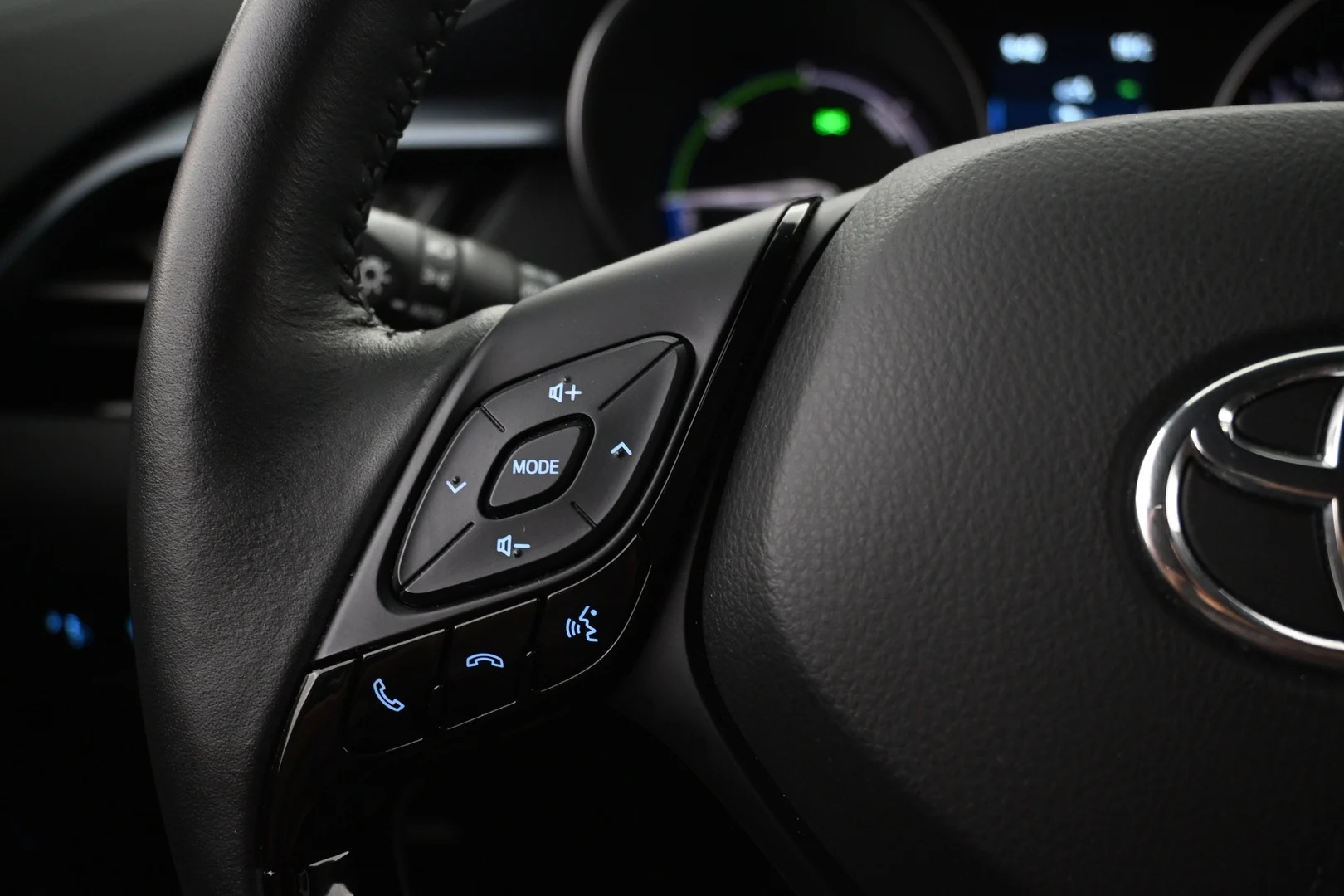 Car Image - 6vRWNxNsr0WOamAvYTMVAZ