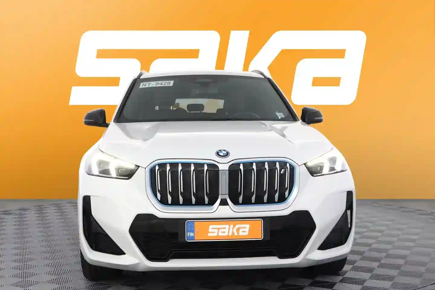Car Image - 12JlXNuBvzFuqh9KMbnke6