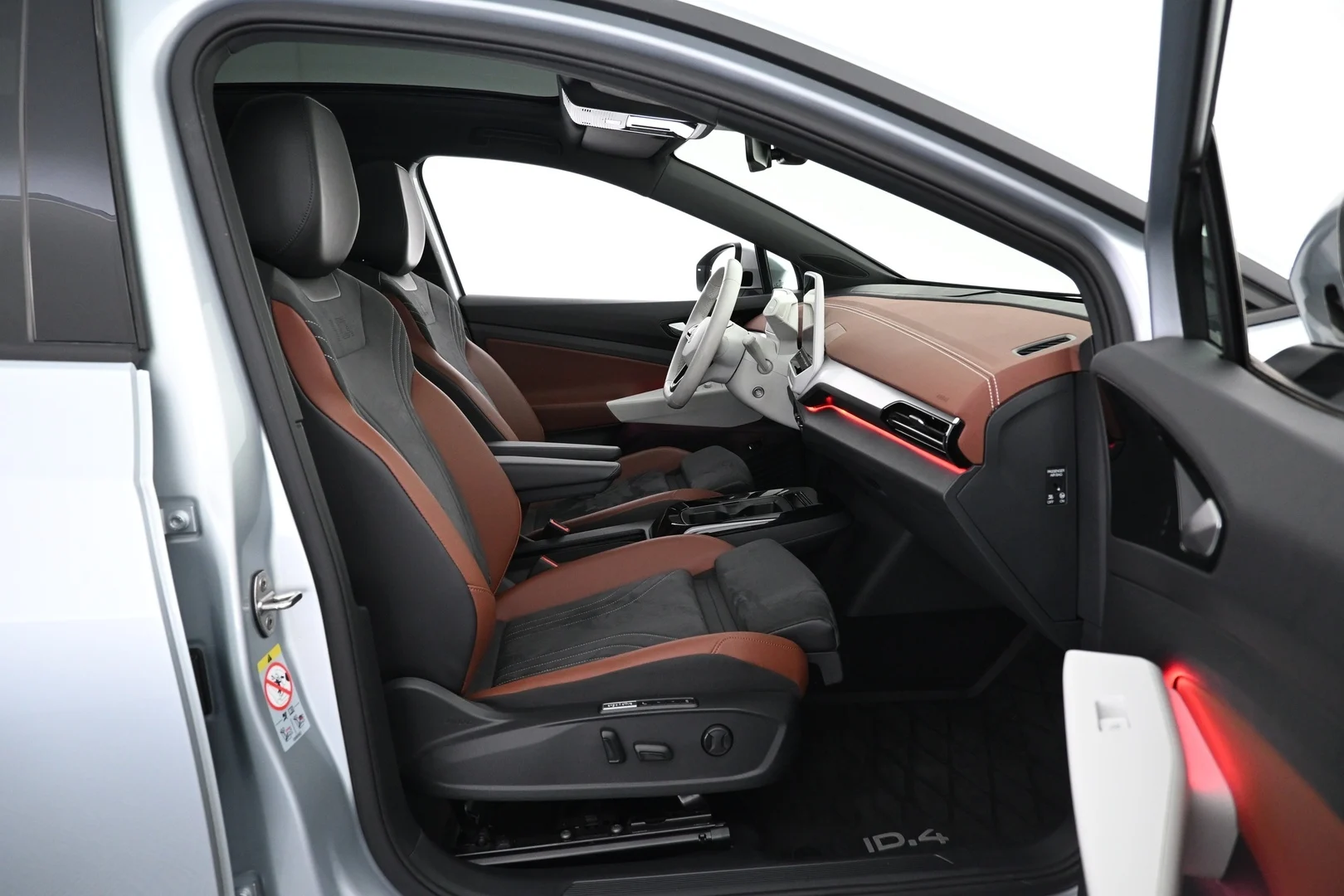 Car Image - 5uLR8jSkS6mBsvYAJvAEuM