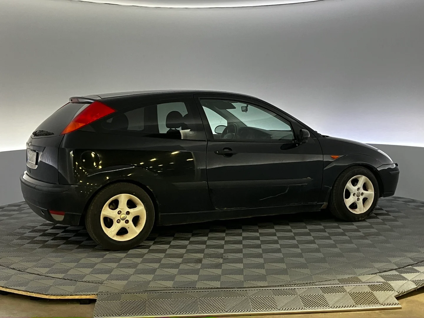 Car Image - gWt3fC43Gf4X10bMMp1BO