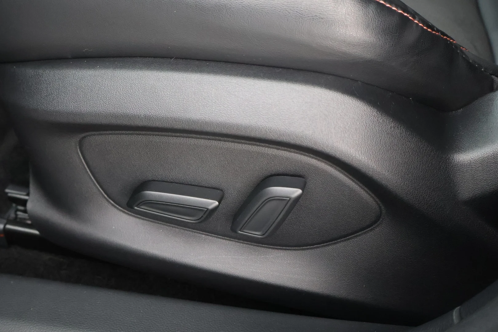 Car Image - r35fwUtKaSdo9e8a7ZDOp